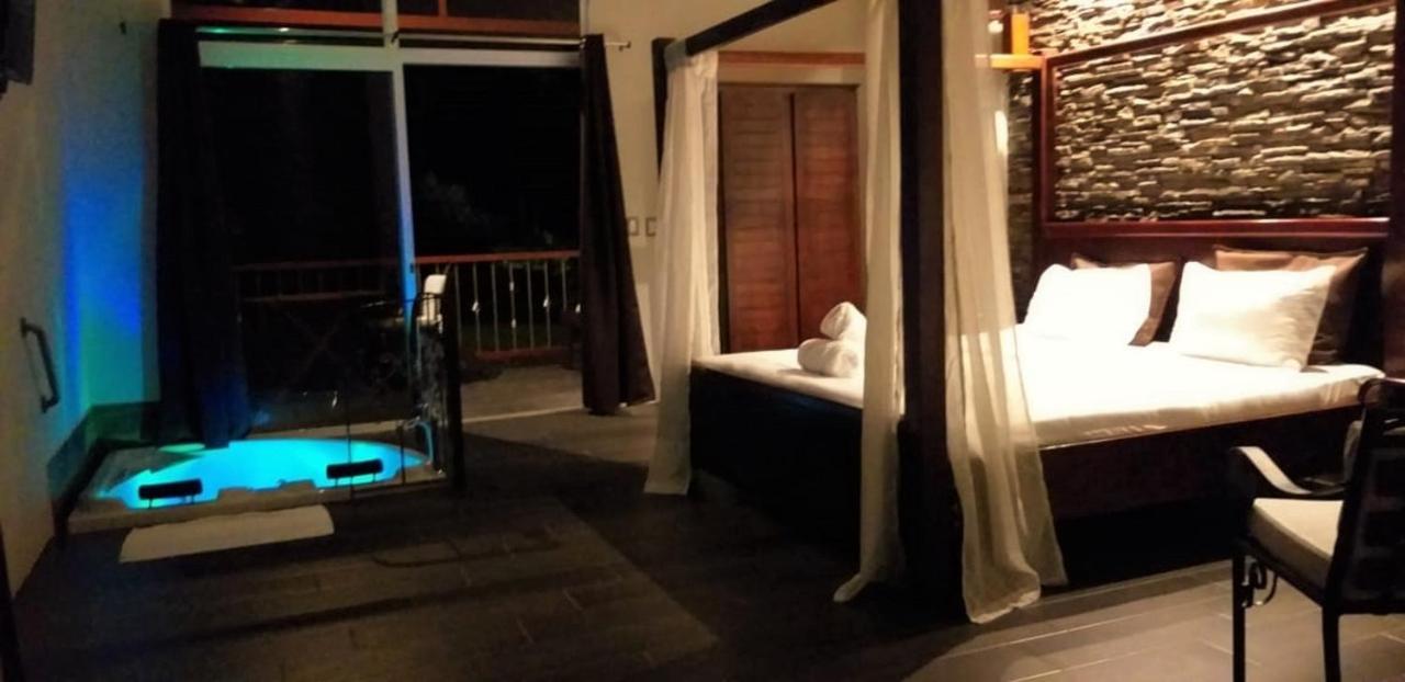 Tropical Suites&Villas La Fortuna Exterior foto